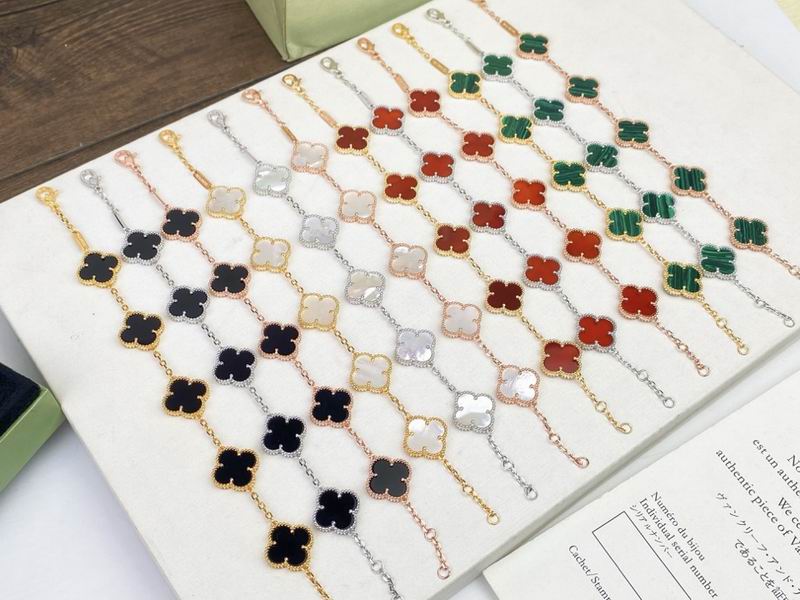 Van Cleef & Arpels bracelet 10yxq01